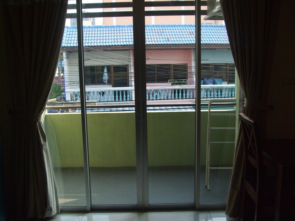 Hotel Baan Kittima Pattaya Zimmer foto